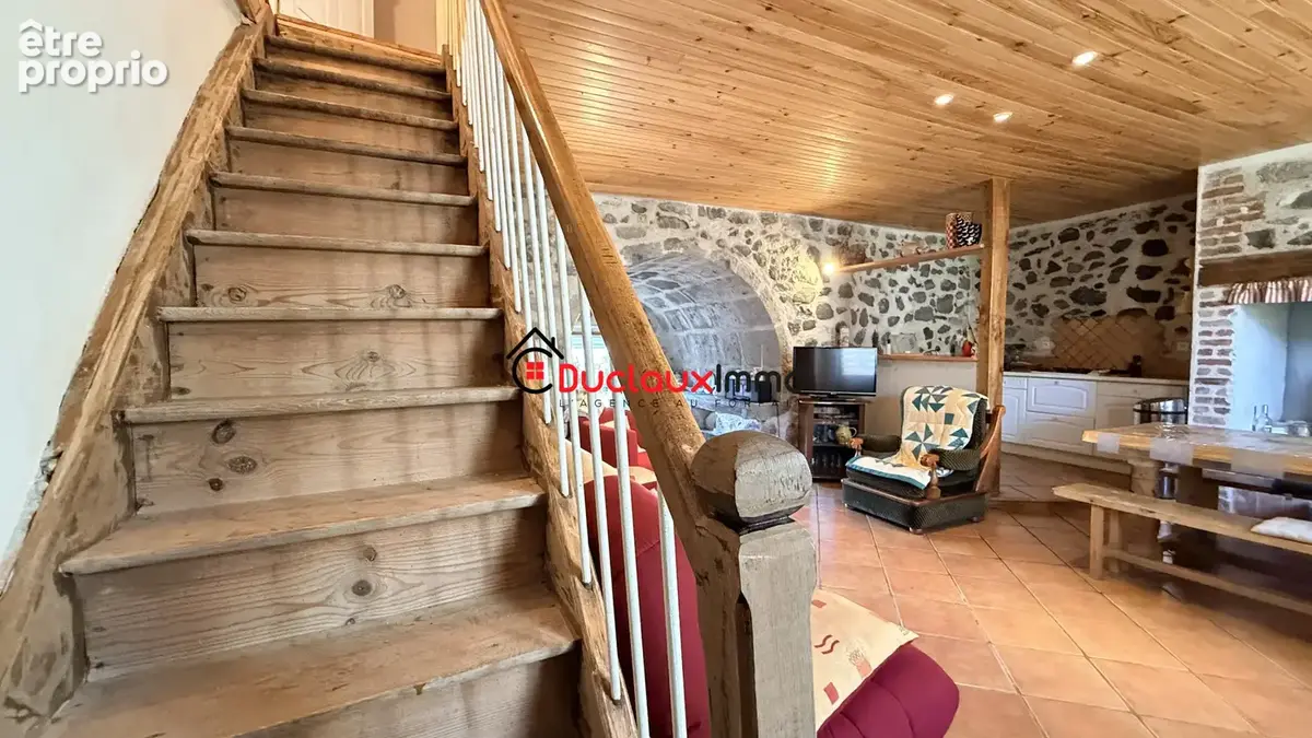 Maison en pierre à rénover avec terrain - Vallée de la Jordanne - photo 5