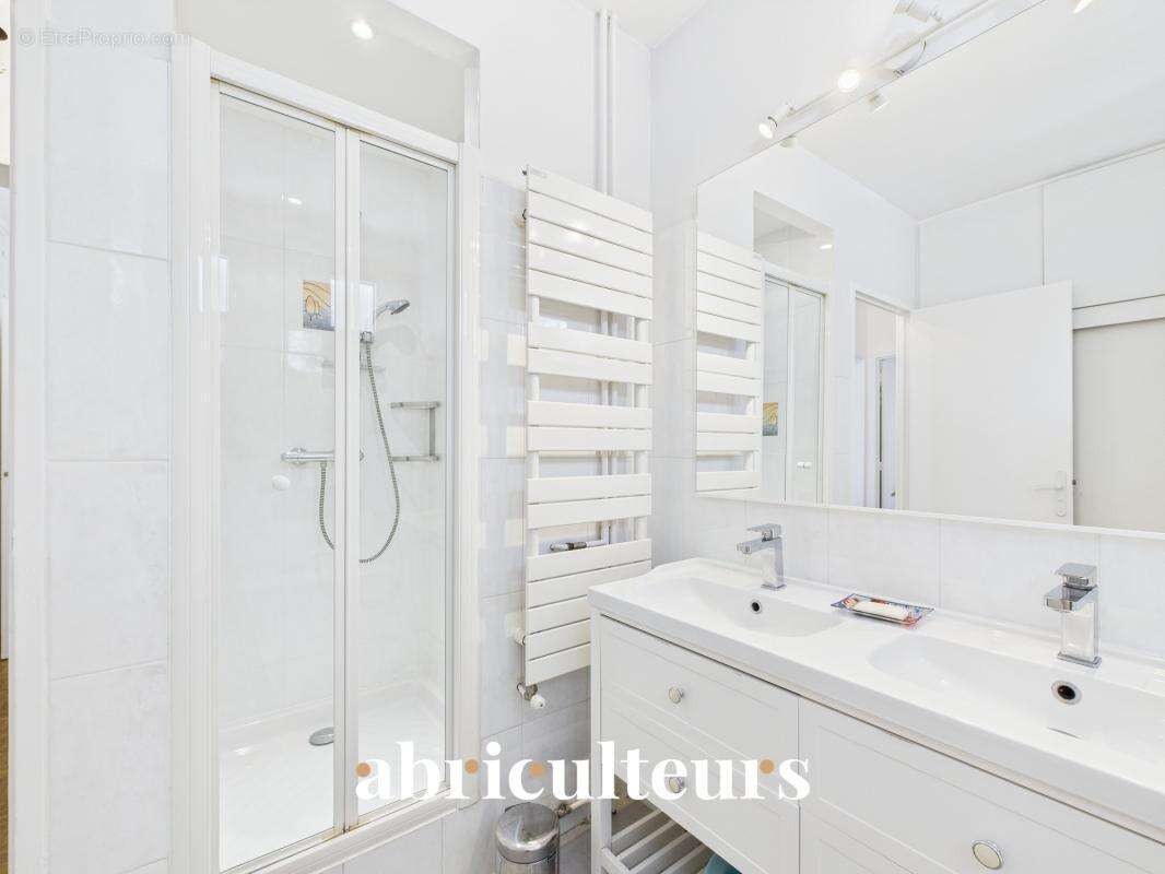 Appartement familial de 120 m²  avec balcons en vente dans le Quartier Petit Chambord (92340) - photo 13