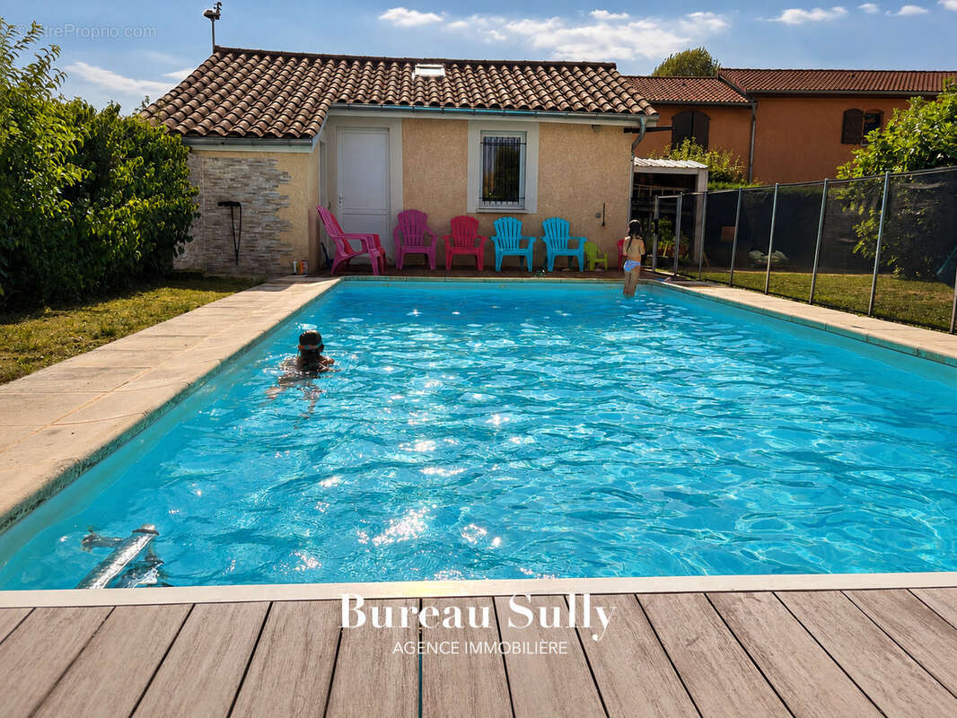 Jassans Riottier 01480 Maison 145 m2  4 chambres terrain 850 m2  piscine, garage, carport. - photo 4