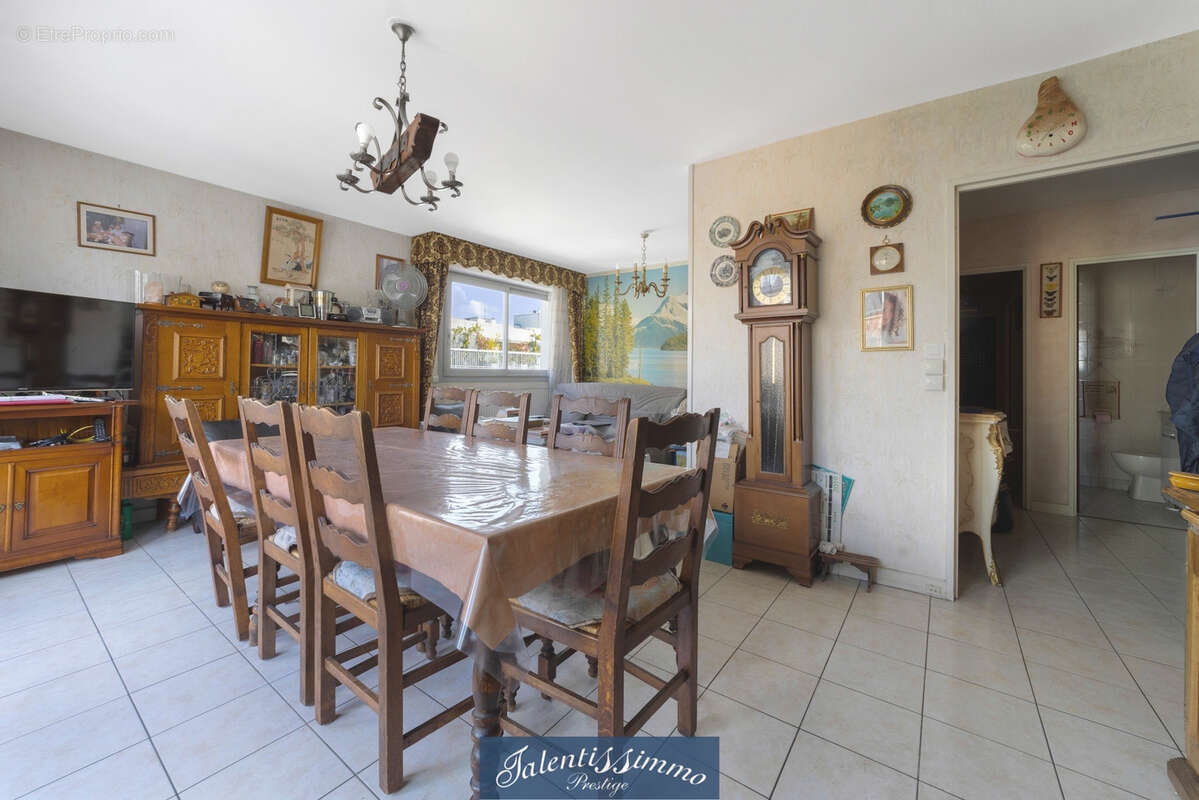 Appartement à PARIS-12E