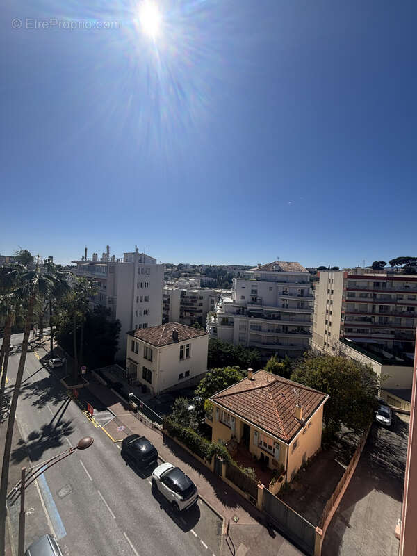 Appartement à LE CANNET