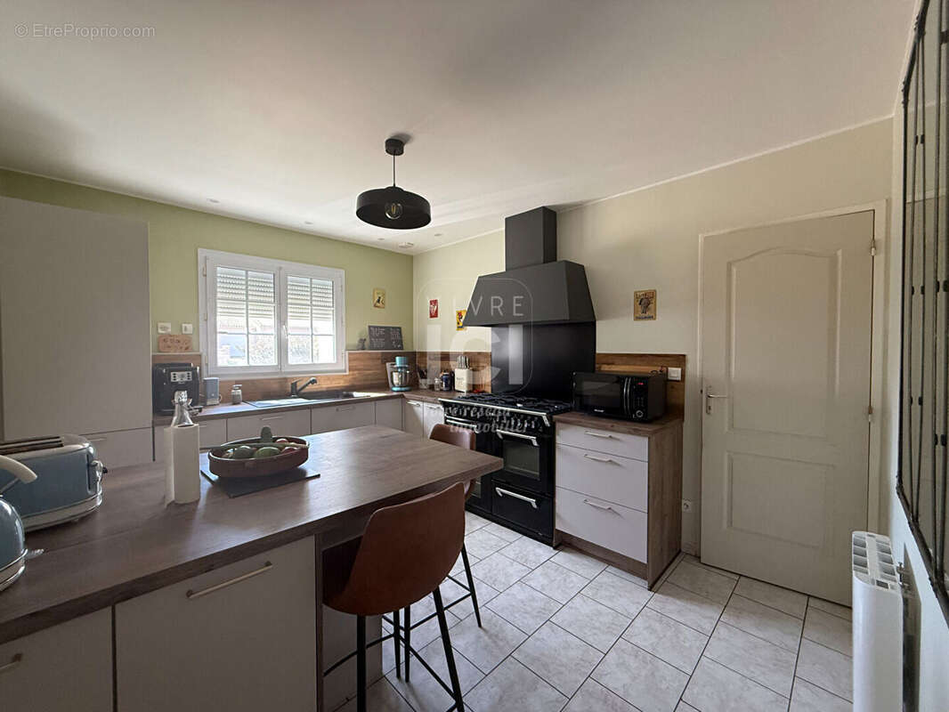 Maison Frossay avec dépendances et gîtes rapport locatif - photo 3