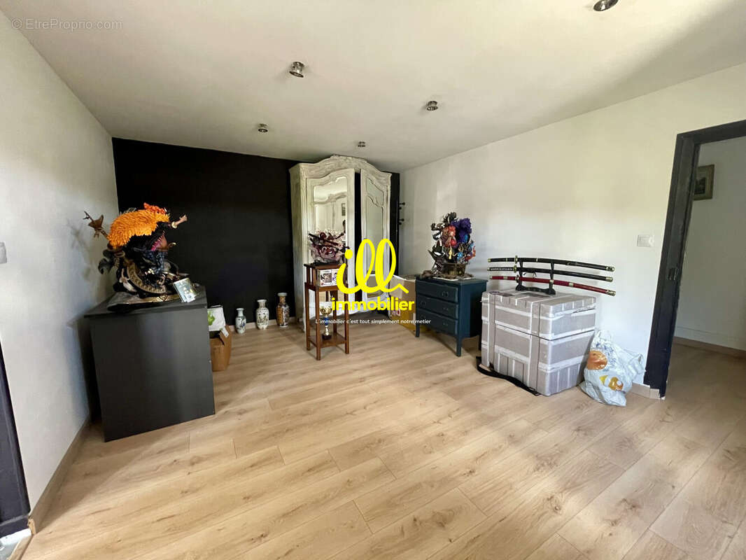 Maison 117 m² à Nouzonville  - photo 8