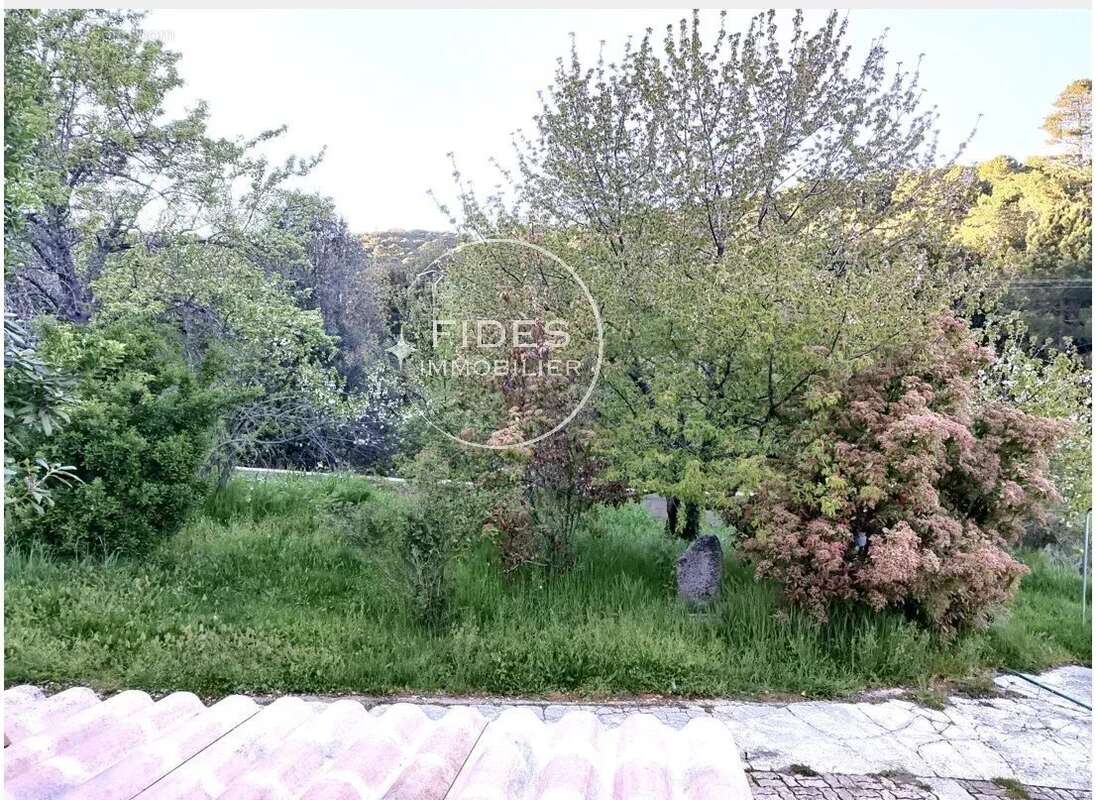 Appartement à LEVIE