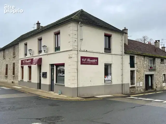 Commerce à VOISENON
