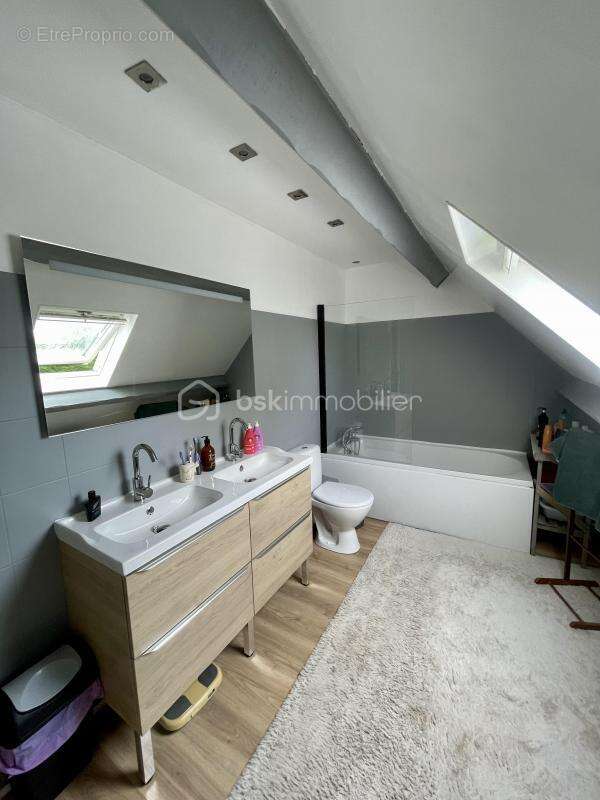 Maison à LA CHAPELLE-GAUTHIER