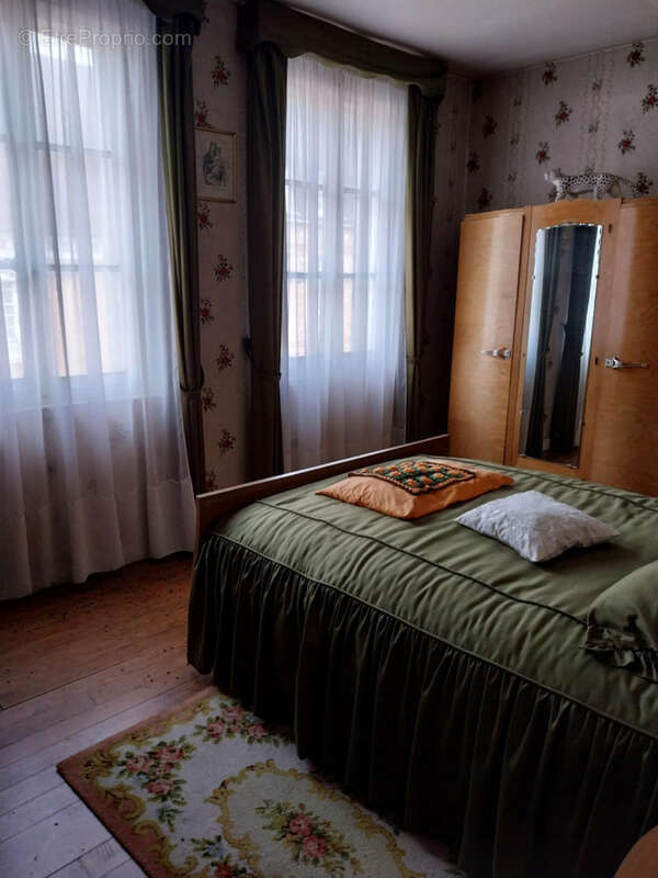 Maison à NEUFCHATEL-EN-BRAY