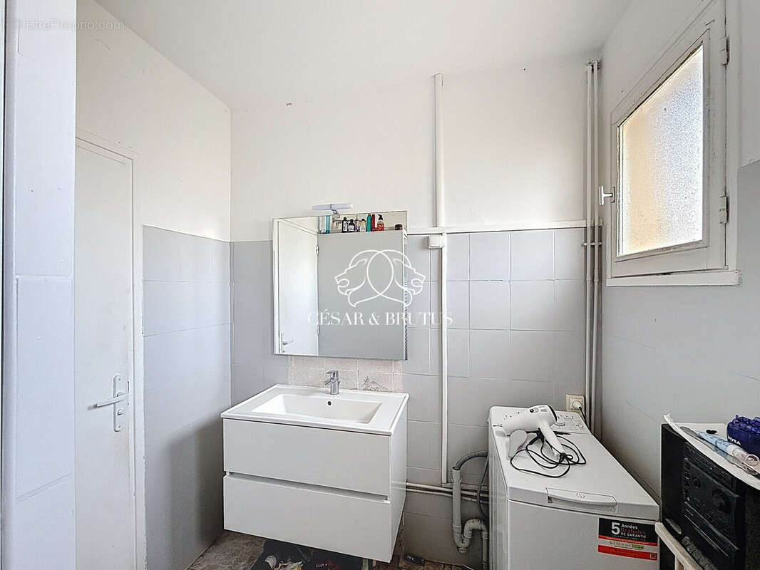 Appartement 74 m² à Venissieux  - photo 8