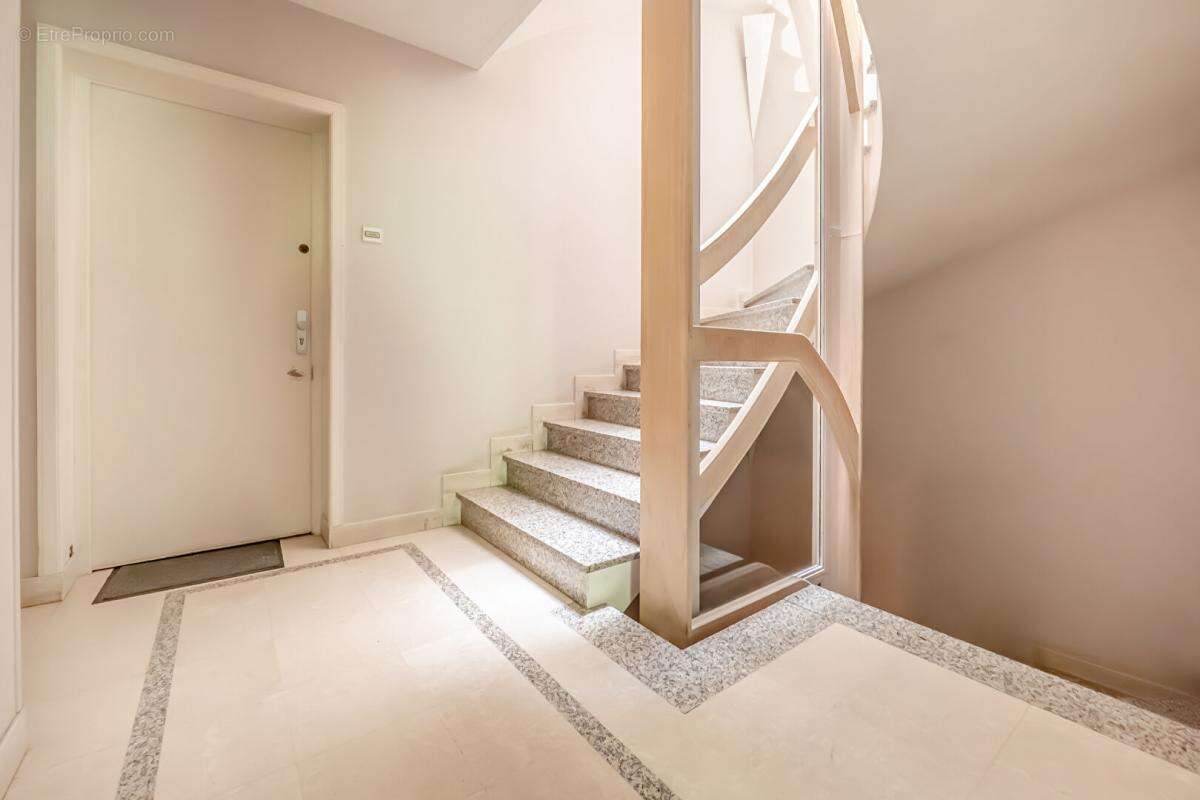 Appartement à CHATILLON