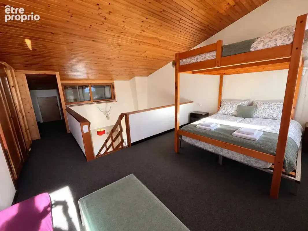 Grand appartement en plein centre du village - photo 8