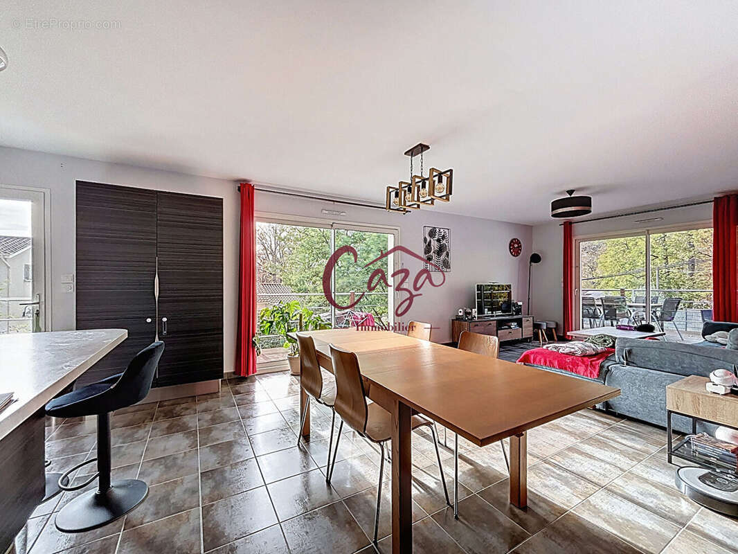 Maison à CAMBLANES-ET-MEYNAC