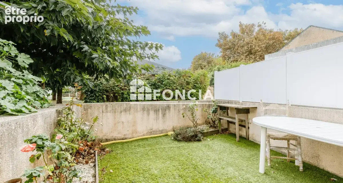 Studio avec véranda et jardin sur LA CHAUME - photo 3