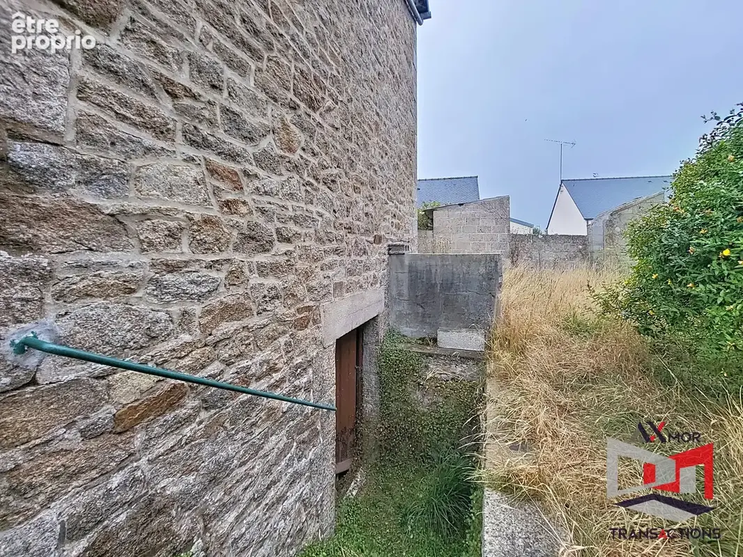 PLOUARET : Maison en pierre 70 m2 au bourg - photo 11