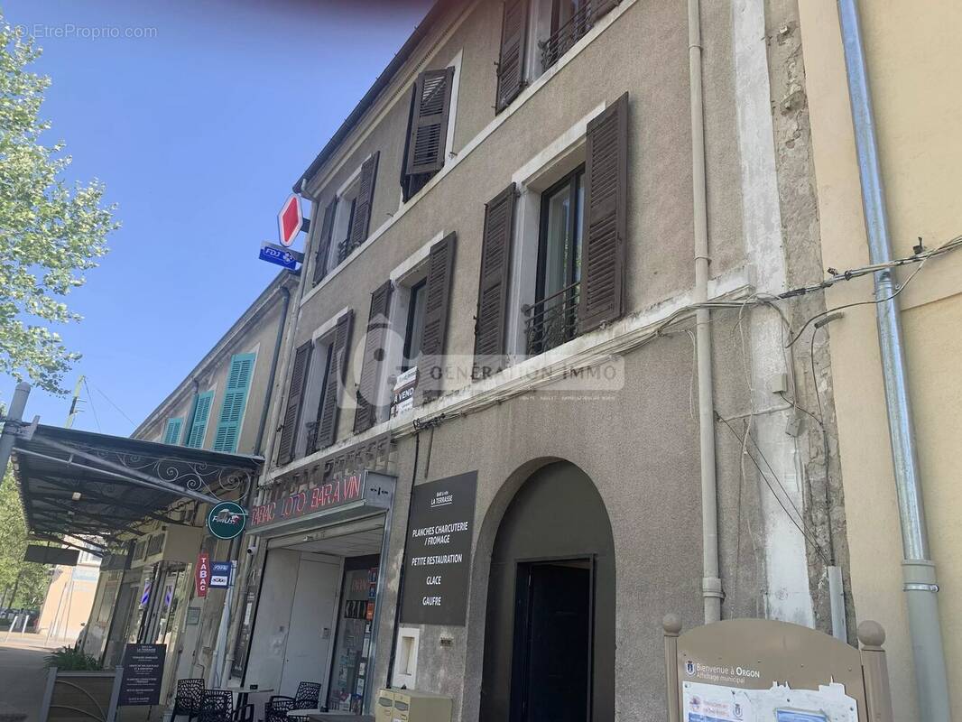 Appartement à ORGON