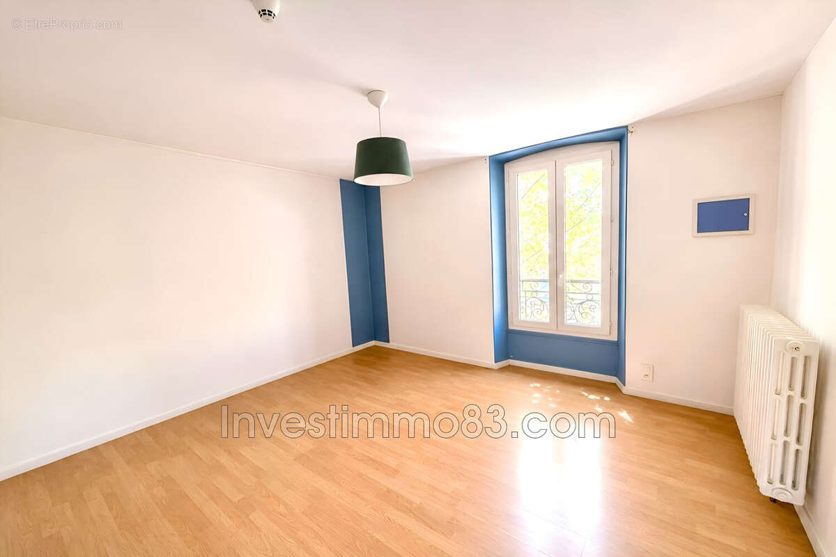Appartement 32 m² à Pertuis  - photo 7