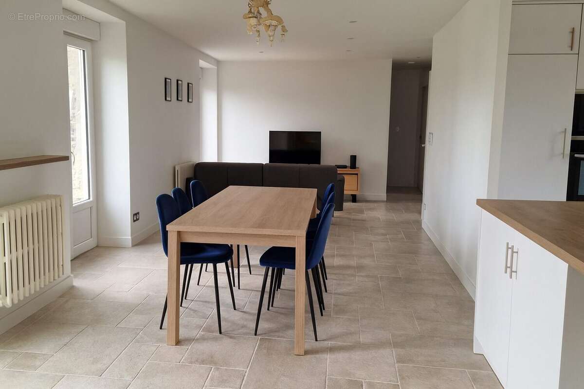 Maison 160 m² à Monteneuf  - photo 2