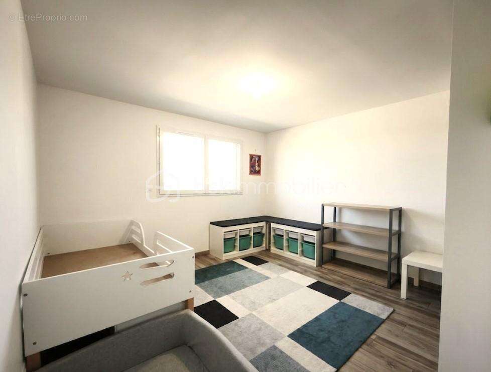 EN EXCLUSIVITÉ - Maison 6 pièces de 125 m² - Saint-Jean-sur-Mayenne 53240 - photo 6
