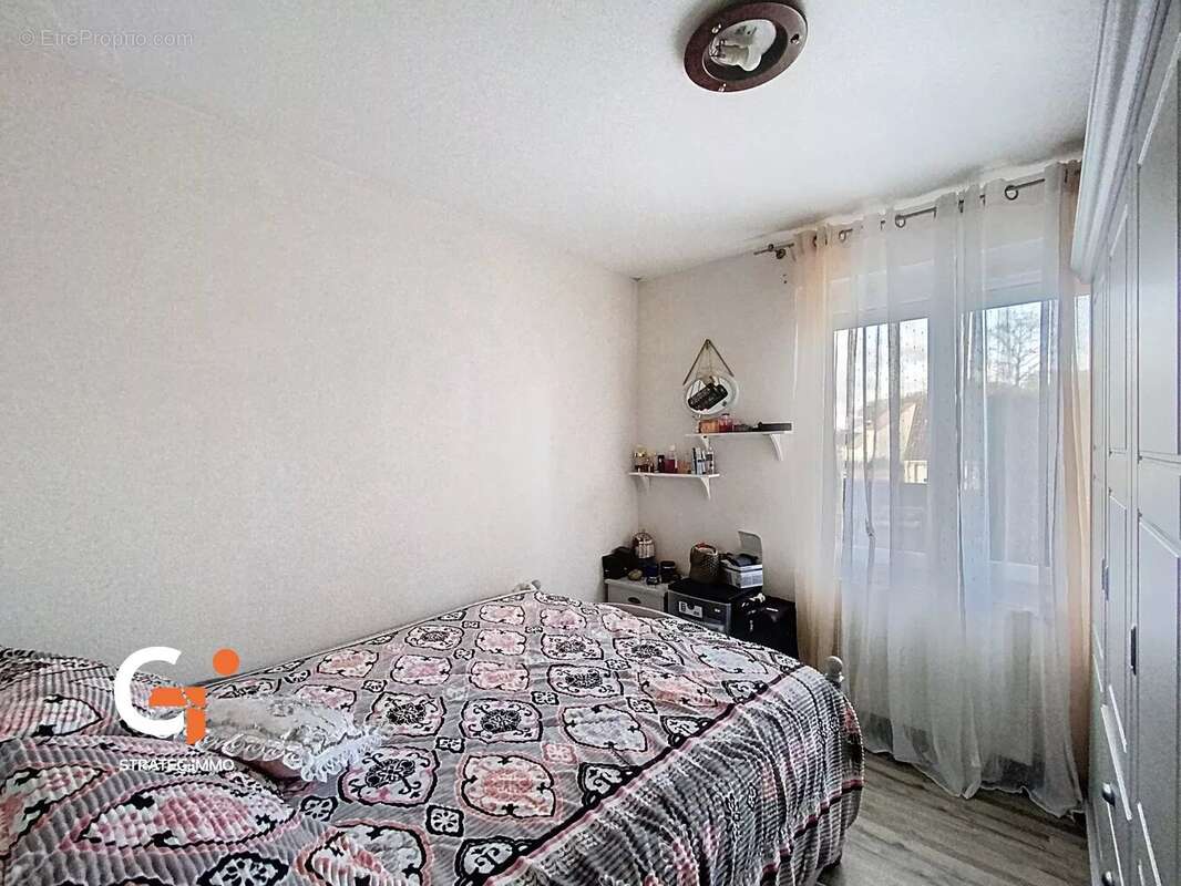 Maison à SAINT-ETIENNE-DU-ROUVRAY