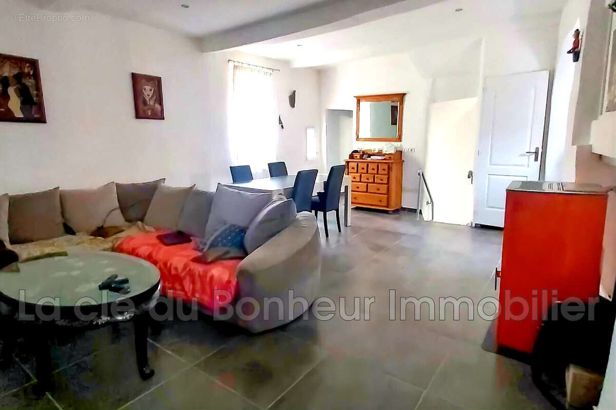 Maison à PUIMOISSON