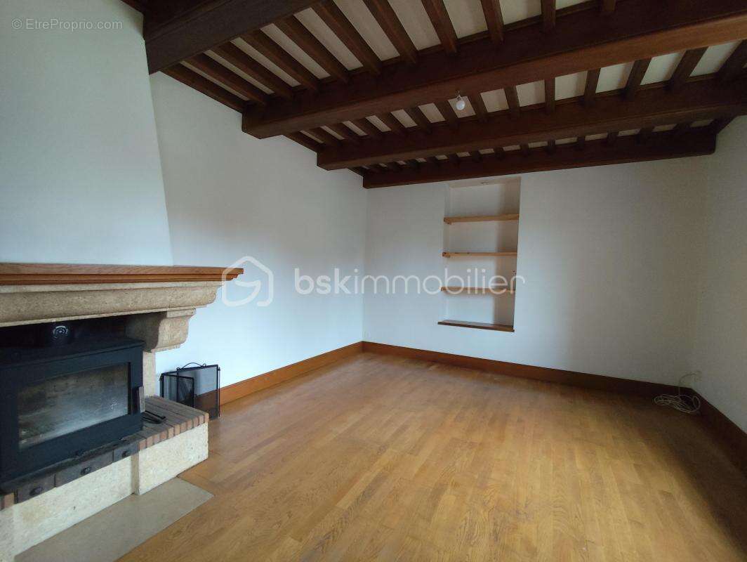 Maison à MONTELIMAR