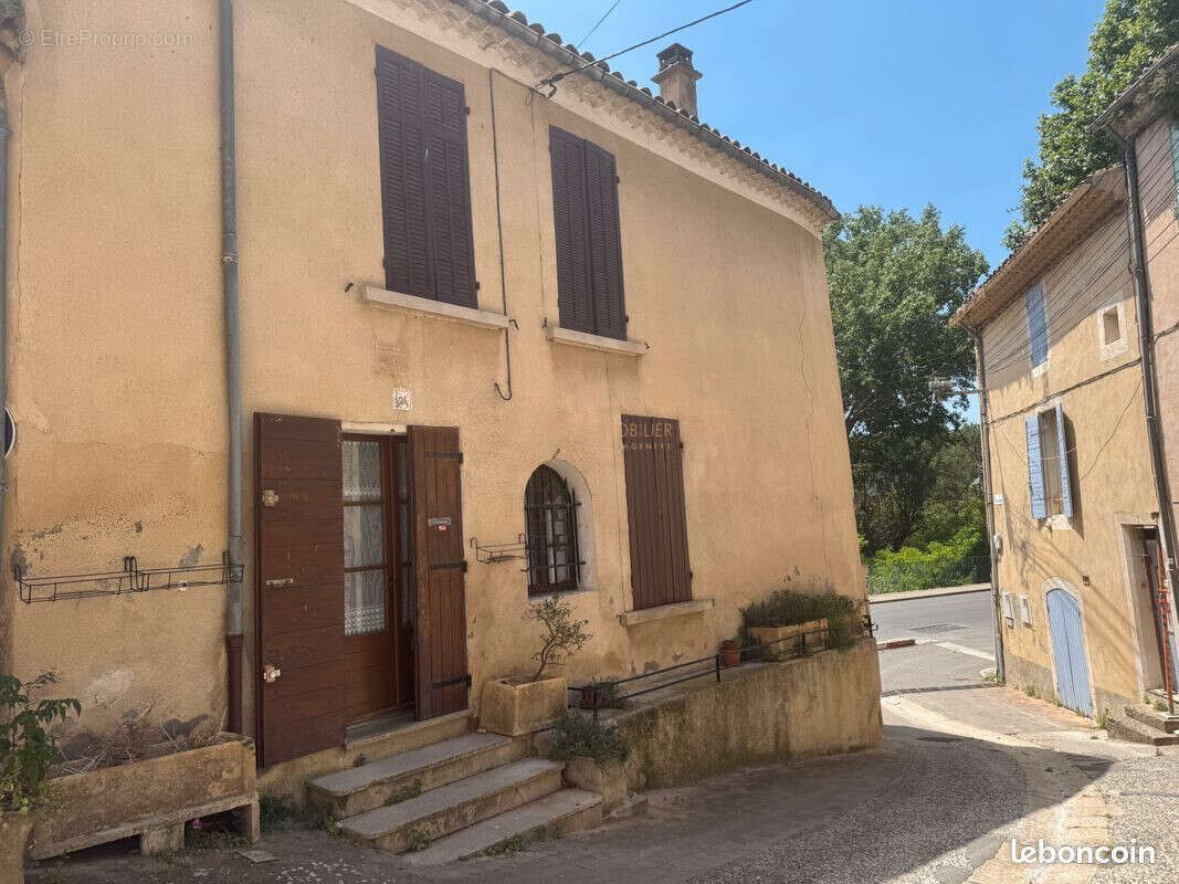 Maison à JOUQUES