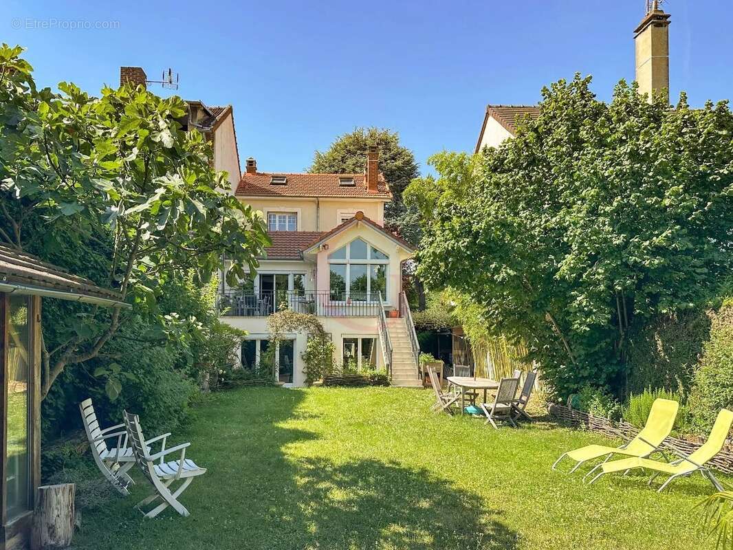 Maison à BOURG-LA-REINE