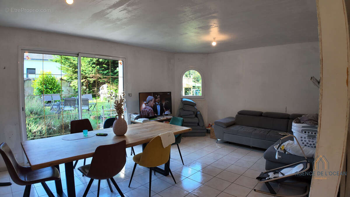 Maison à PLOUHARNEL