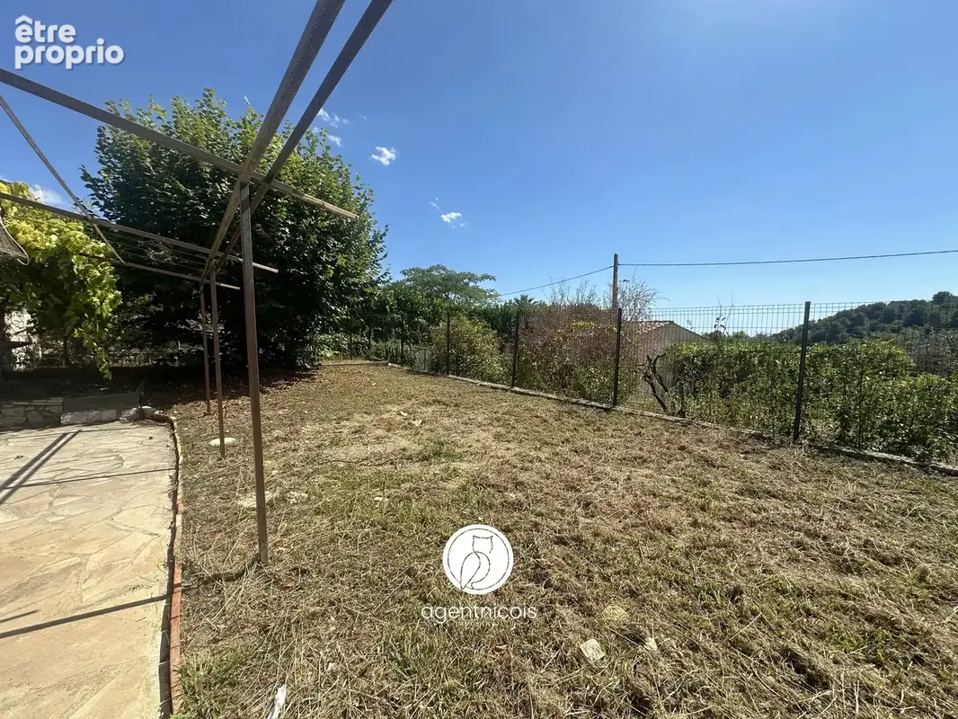 La gaude // village : rez-de-villa / 181 m², / plein sud / jardin 300 m², / à rénover / 2 parkings / pas de charges - photo 10