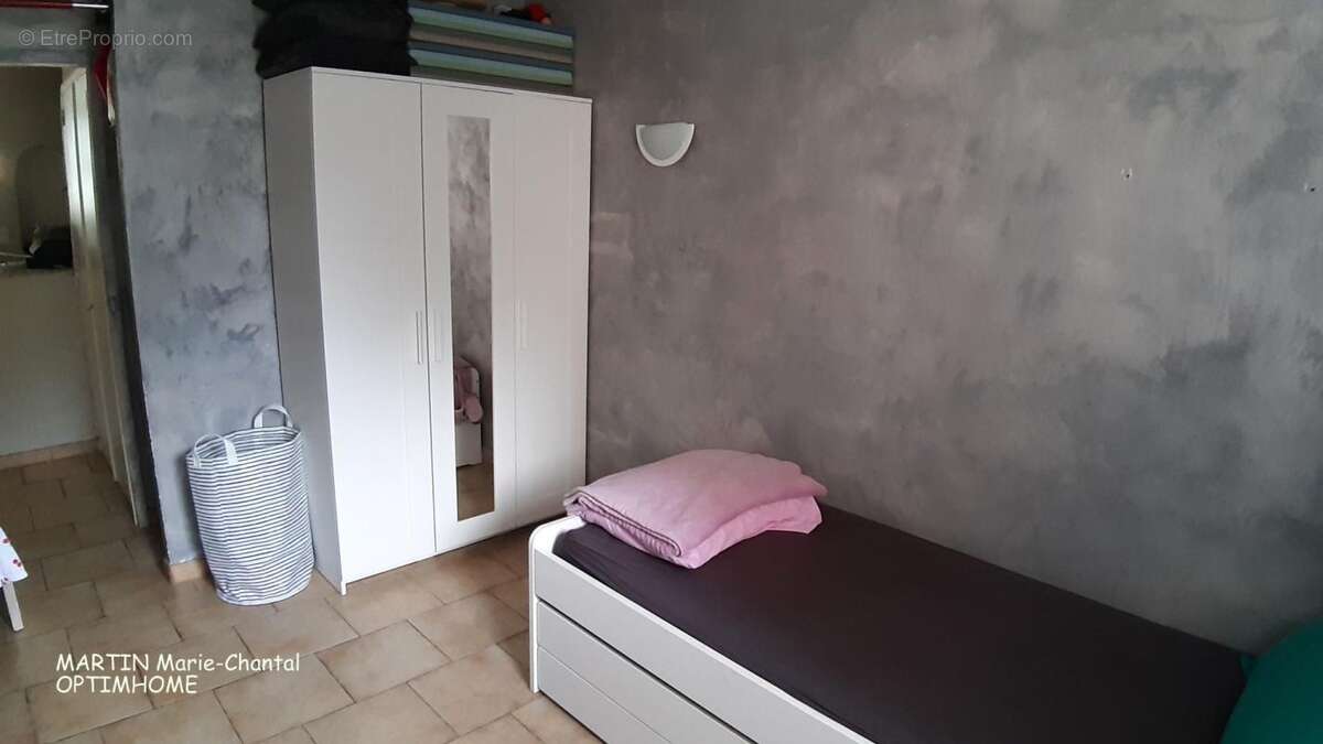 Appartement T3 lumineux avec loggia, parking, cave – Marseille 15e bd du Bosphore - photo 21