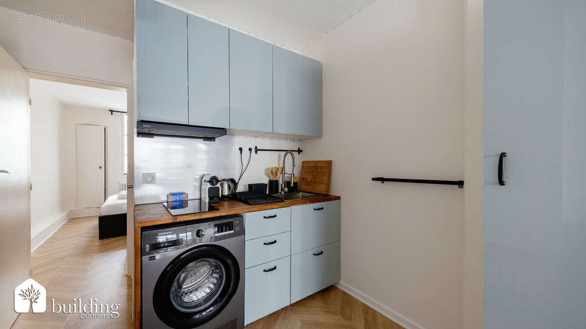 Appartement à PARIS-17E
