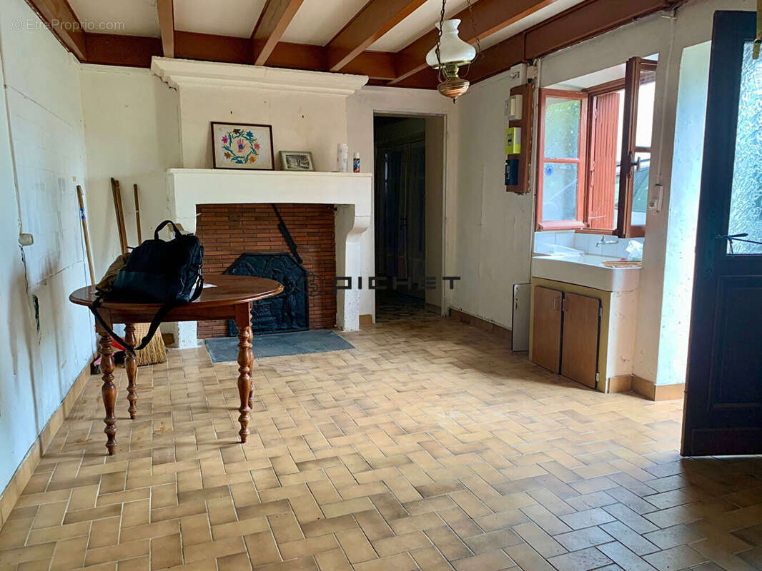 Maison à SAINT-AMANT-DE-BOIXE