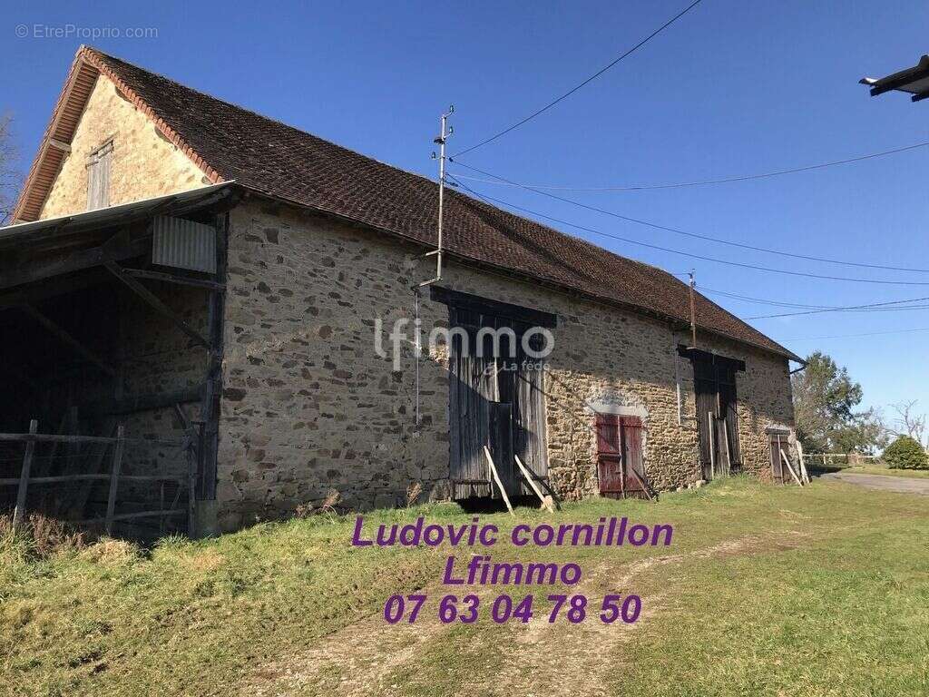 Maison à MEUZAC
