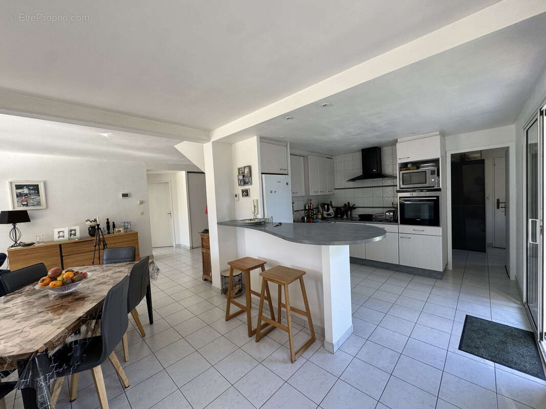 Maison à SAINT-MARCEL-LES-VALENCE