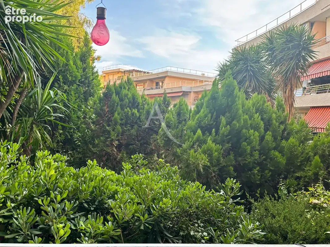 Appartement à LE CANNET