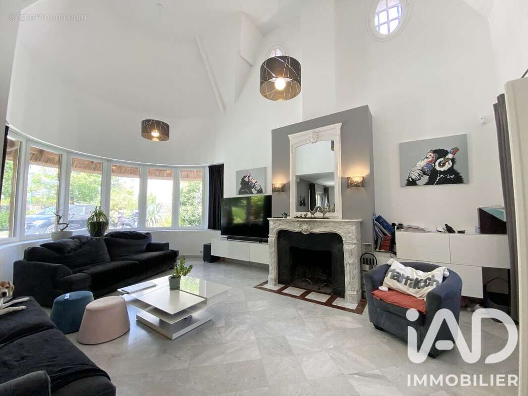 Photo 2 - Maison à SUCY-EN-BRIE