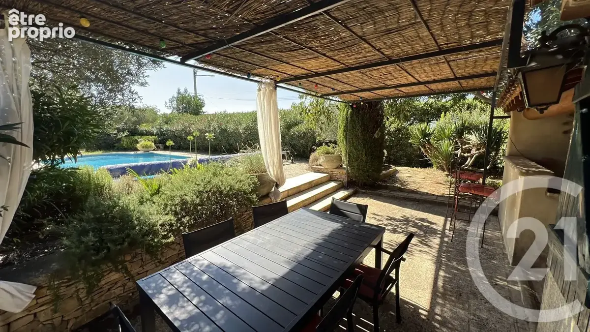 Maison 131 m² à Castillon-Du-Gard  - photo 5