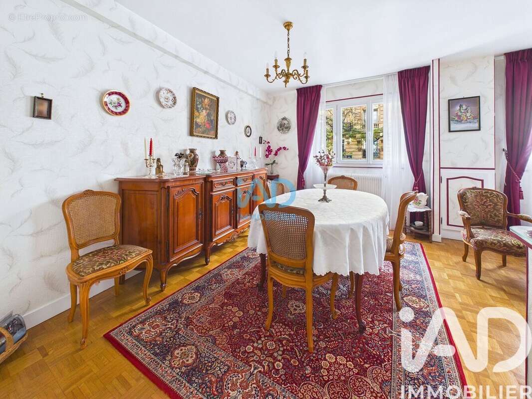 Photo 3 - Appartement à PARIS-15E