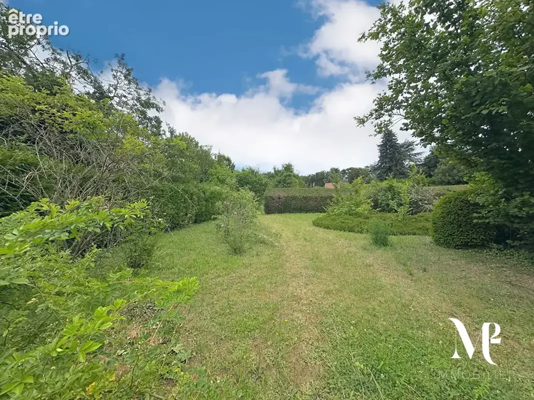 Ensemble à fort potentiel - Maison + 2 granges sur 2600m² de terrain - photo 13