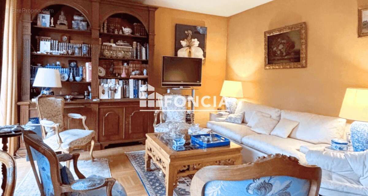 Appartement à CHAVILLE