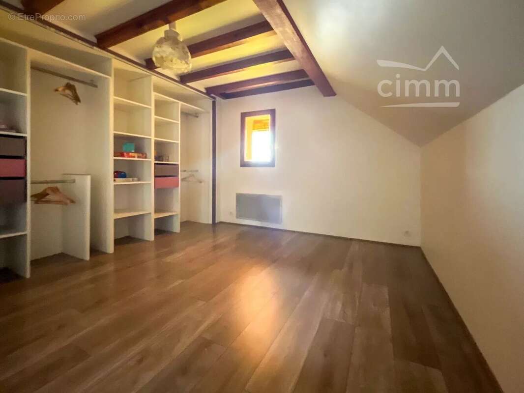 Maison à LA TERRASSE