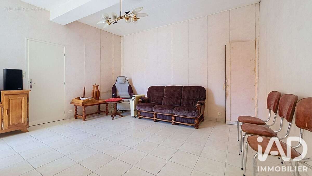 Photo 5 - Maison à COUSSEGREY