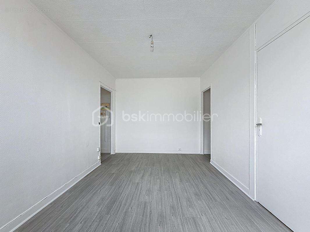 3 PIÈCES LUMINEUX AU CŒUR DU BLANC-MESNIL - Idéal premier achat ou investissement locatif - photo 8