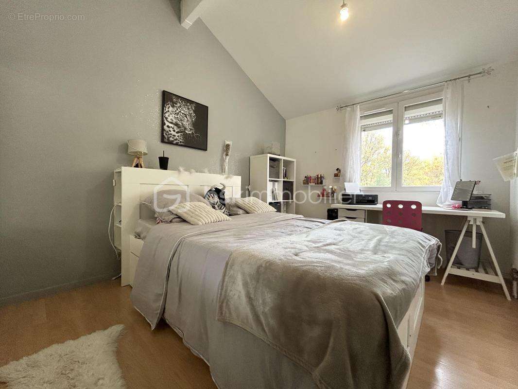 Maison à LE PONT-DE-CLAIX