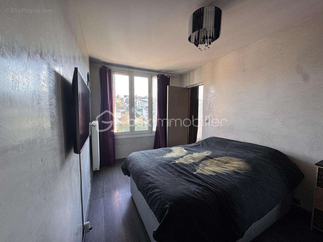 Appartement à LE THILLAY