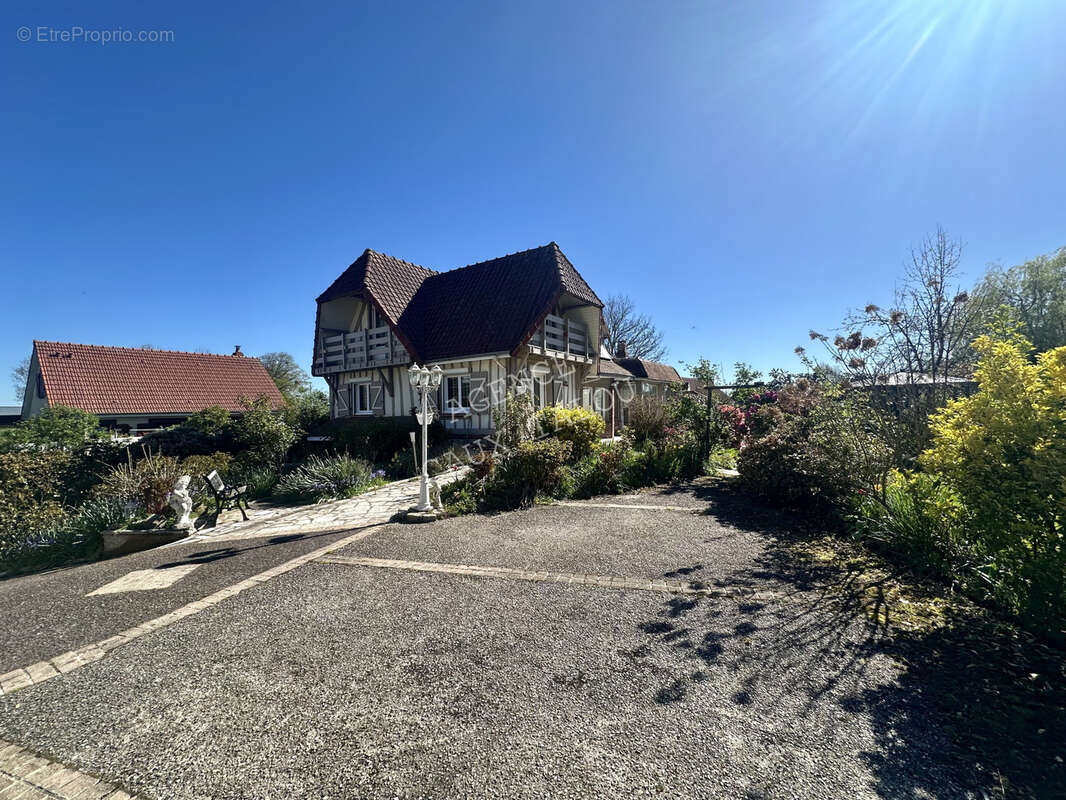 Maison à ENVERMEU