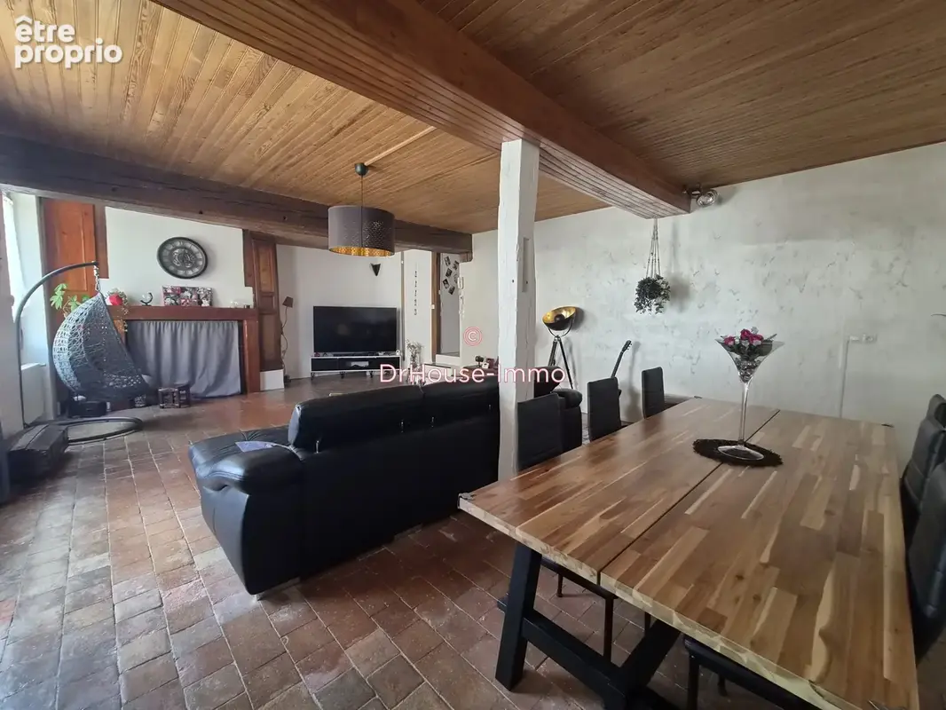 Maison 5 pièces 122 m² à vendre à Saint-Maurice-Sur-Aveyron (45230) - photo 9