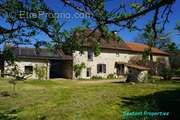 Maison à SAINT-SAUD-LACOUSSIERE