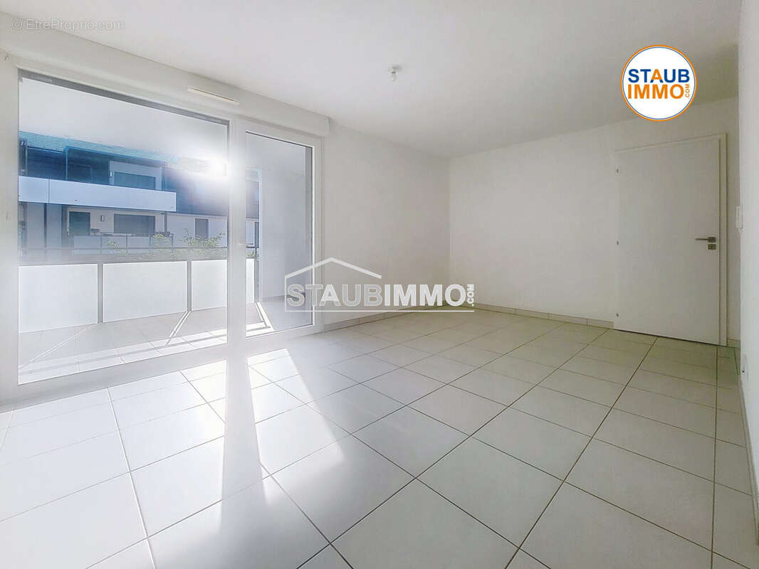 Appartement 43 m² à Saint-Louis  - photo 2