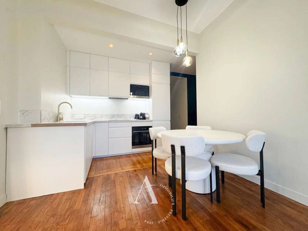 Vente appartement - 3 pièces refait à neuf - Boulogne-Billancourt - photo 2