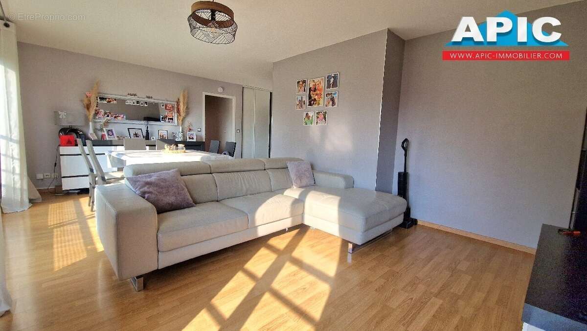 Appartement à GROSLAY